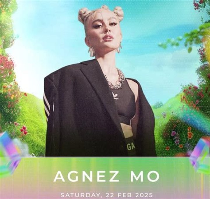 Agnez Mo Poses