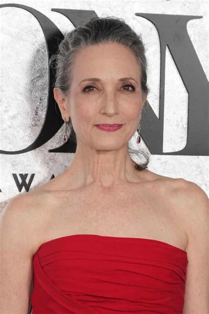 Bebe Neuwirth