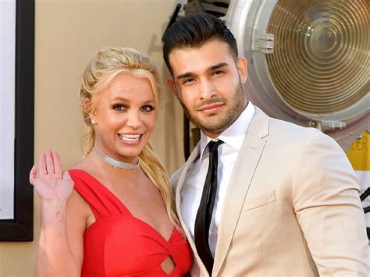 Britney Spears Smiles At Sam Asghari