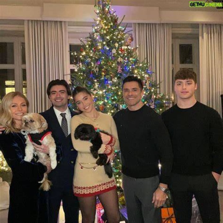 Consuelos family