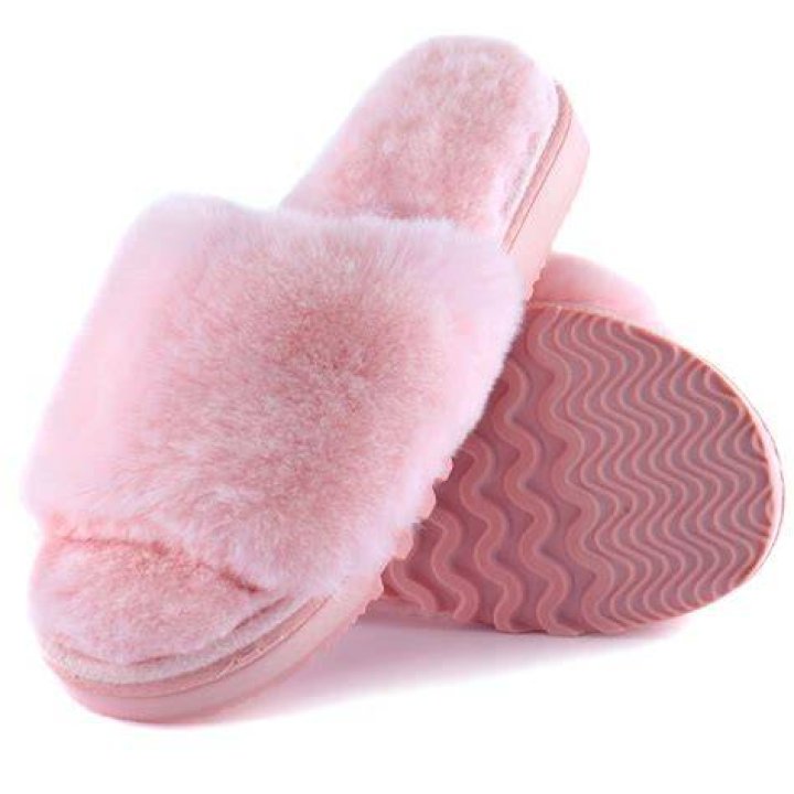fluffy slippers