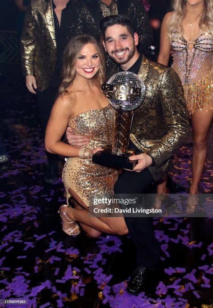 Hannah Brown & Alan Bersten Win &lsquo;DWTS