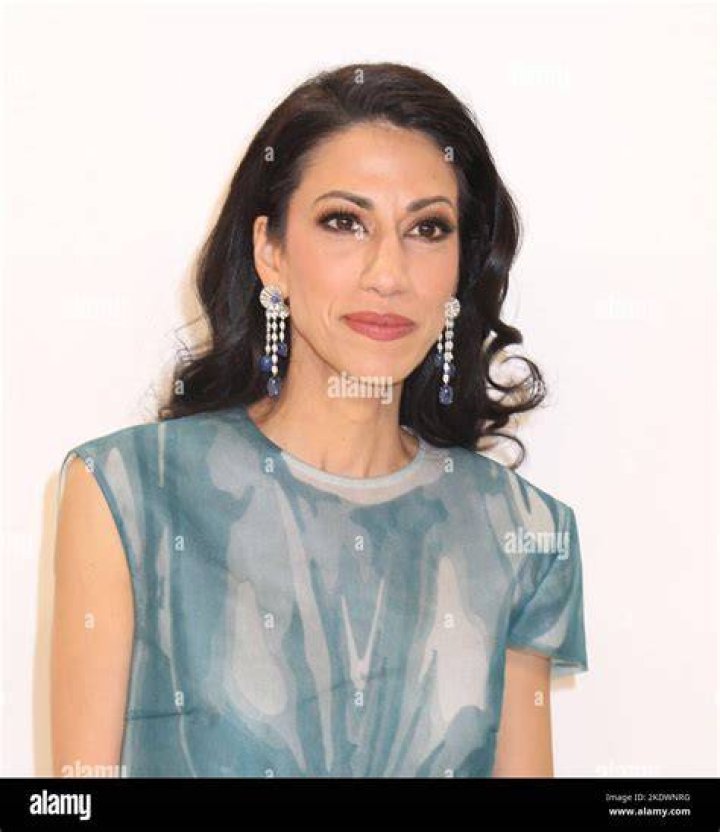 Huma Abedin At The 2022 Met Gala