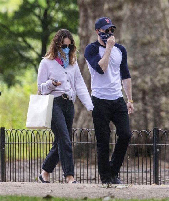 Lily James Chris Evans