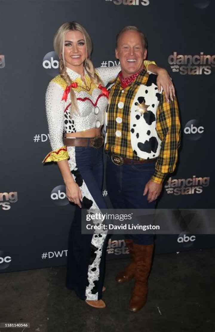 Lindsay Arnold & Sean Spicer smile after dancing