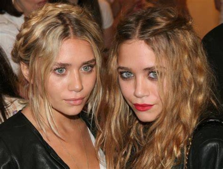 Mary-Kate Olsen, Ashley Olsen