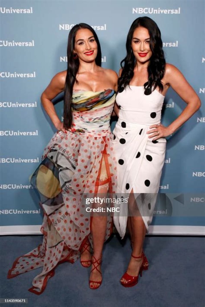 NBCUNIVERSAL UPFRONT EVENTS -- 2019 NBCUniversal Upfront in New York City on Monday, May 13, 2019 -- Pictured: (l-r) Khloe Kardashian, Kourtney Kardashian, and Kendall Jenner, "Keeping up with The Kardashians" on E! Entertainment -- (Photo by: Charles Sykes/NBCUniversal)