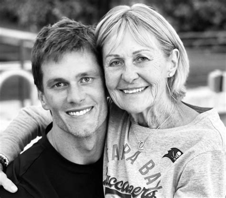 Tom Brady Mother's Day post